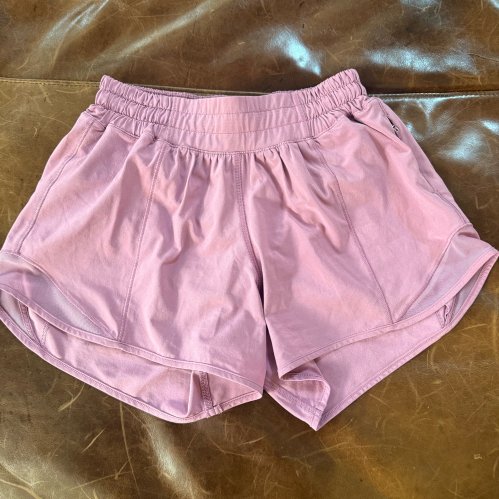 Women's Lululemon Shorts size 2 Orchid excellent